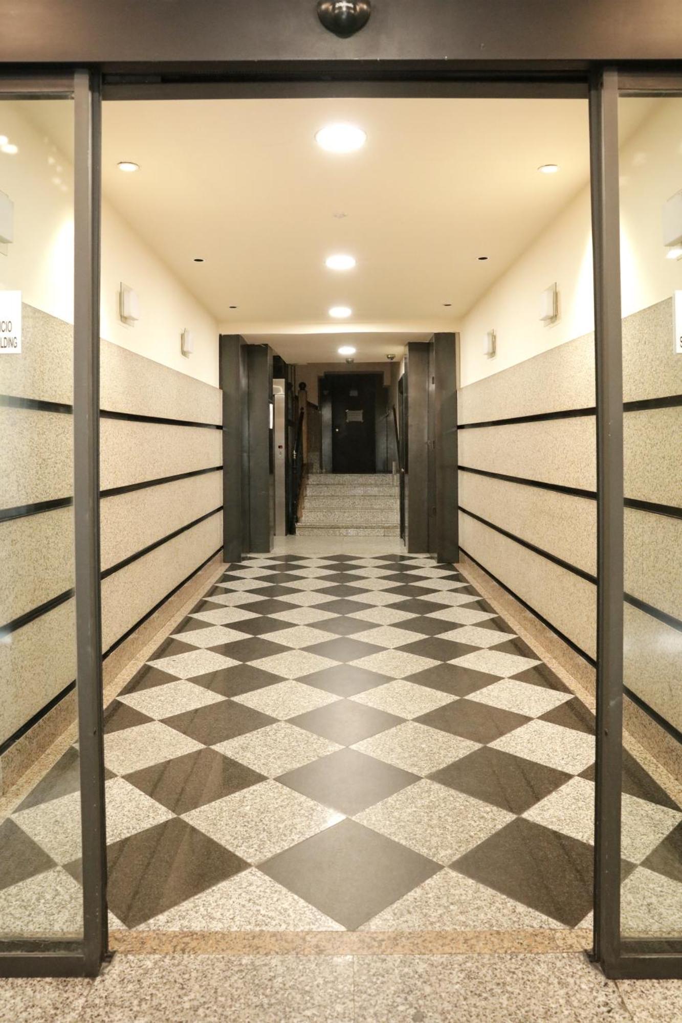 Hostal Royal Cruz Madrid Exterior foto